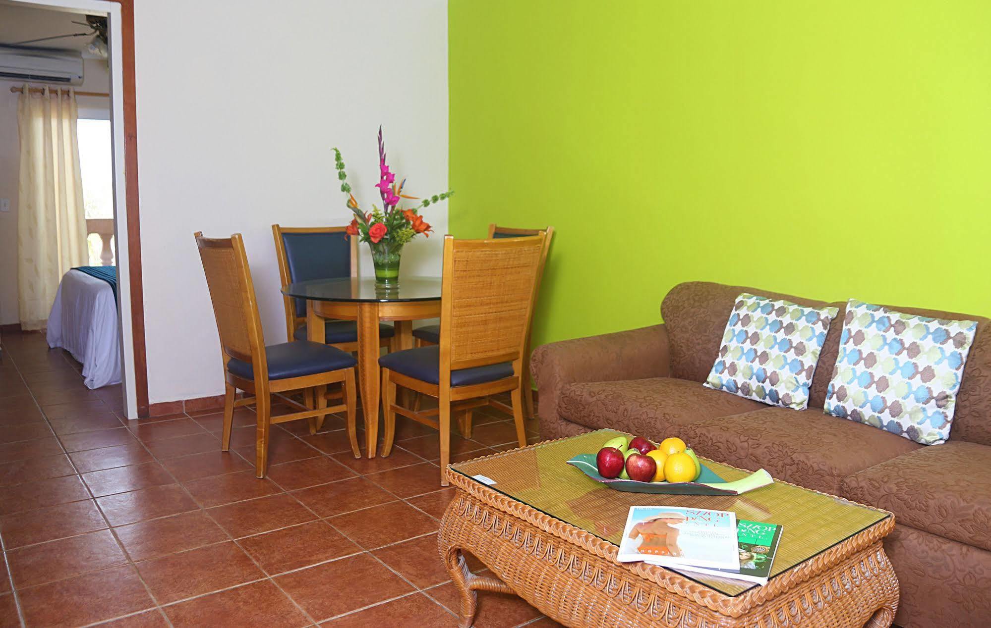 Punto Di Oro Apartments Resort Tanki Leendert Exterior photo