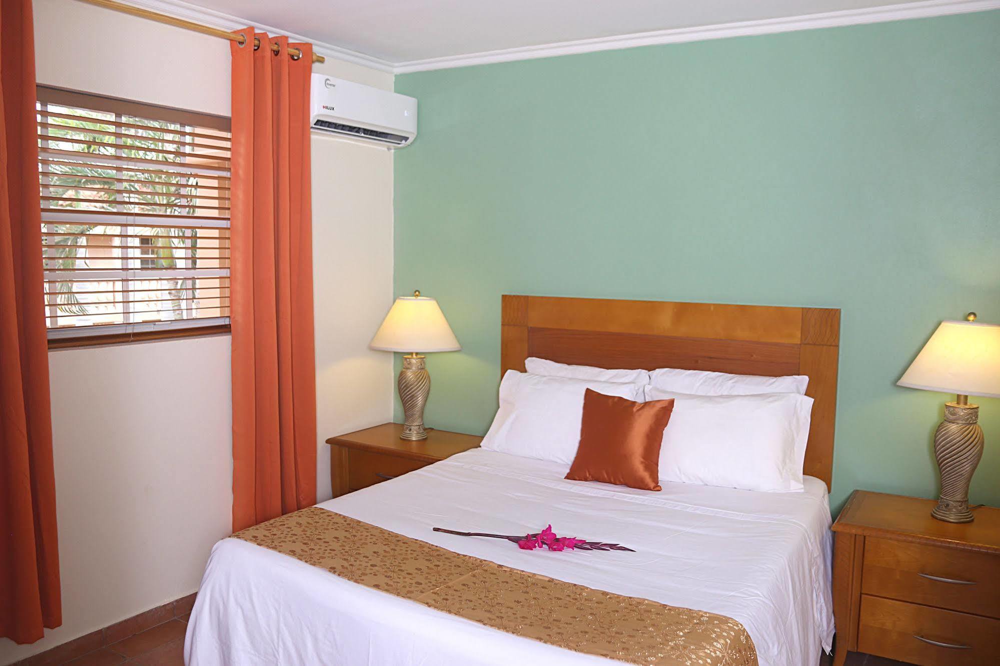 Punto Di Oro Apartments Resort Tanki Leendert Exterior photo