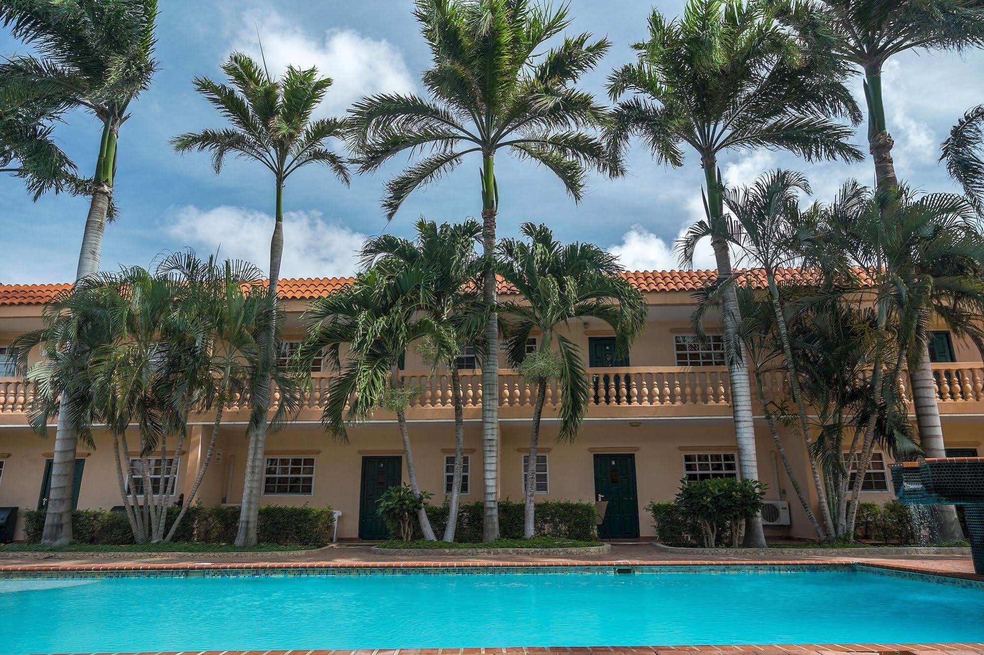 Punto Di Oro Apartments Resort Tanki Leendert Exterior photo